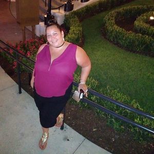 Meet your Posher, Yvette